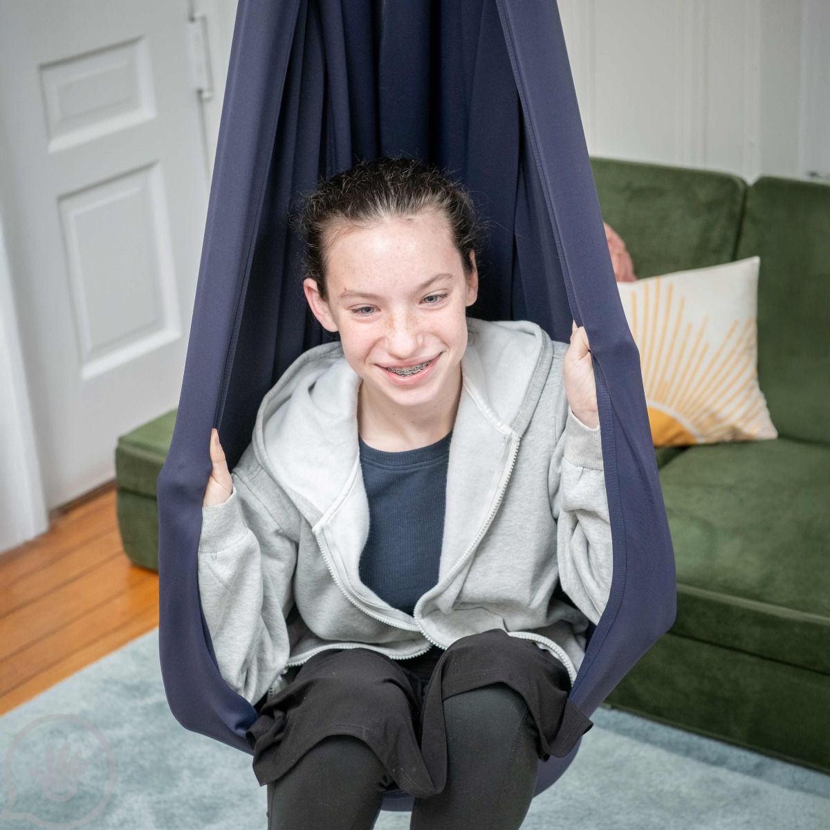 Fun & Function Raindrop Swing